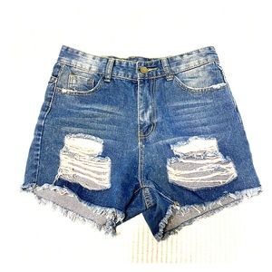 Amazon Cutoff Distressed Denim shorts